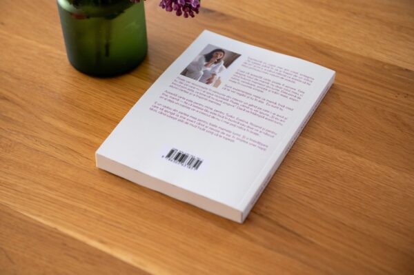 Cartea „Până în rai și înapoi de un infinit de ori”